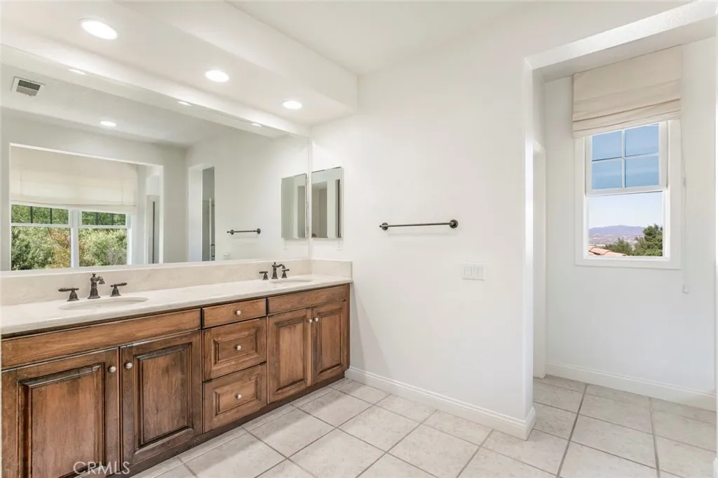 26958 Timberline, Valencia, California 91381 home-pic-44